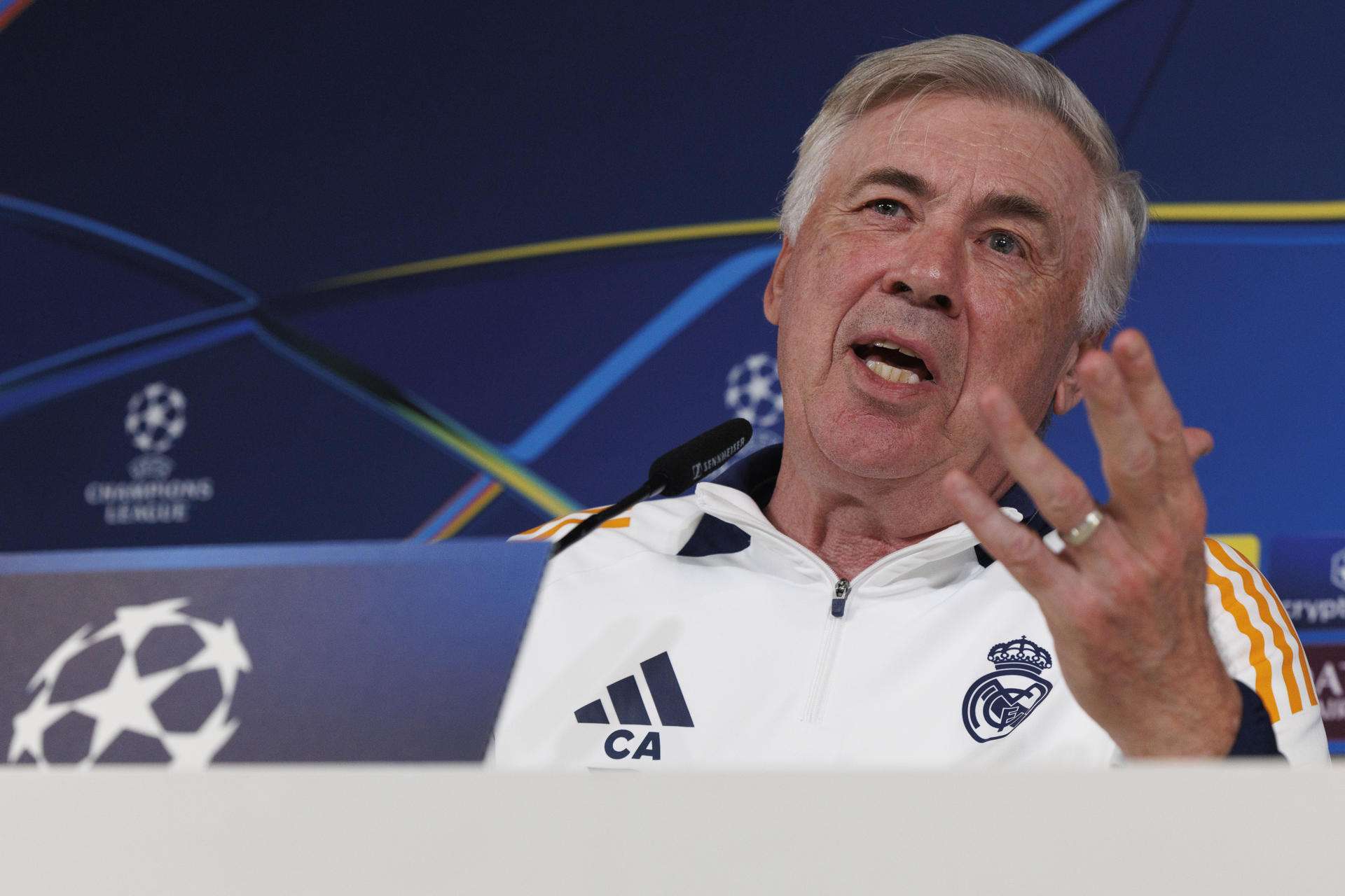 Ancelotti afirma que está más tranquilo con arbitrajes de torneos europeos
