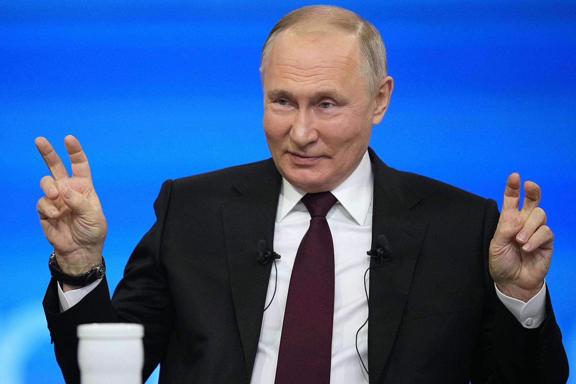 Putin dice que las élites políticas europeas terminarán «moviendo la cola» ante Trump
