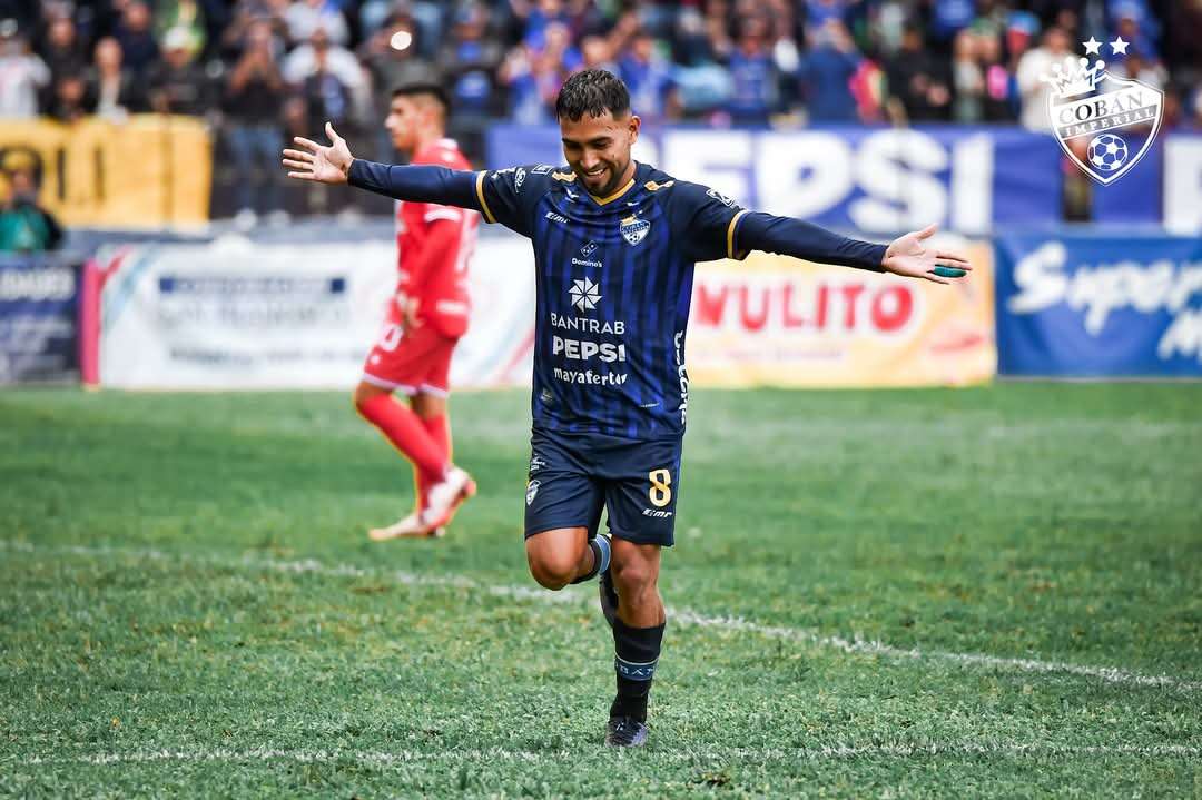 Cobán Imperial  se desquita con el campeón Xelajú MC