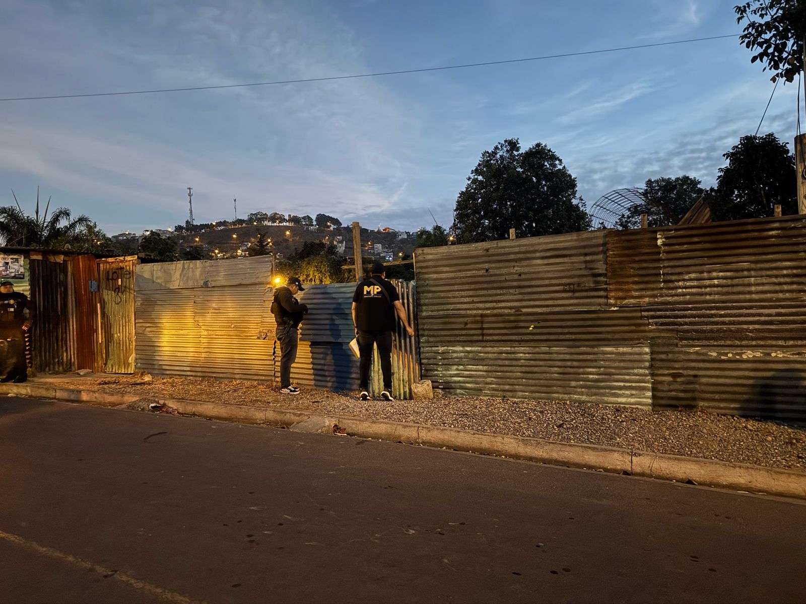 Allanamientos buscan desarticular redes de tráfico de migrantes