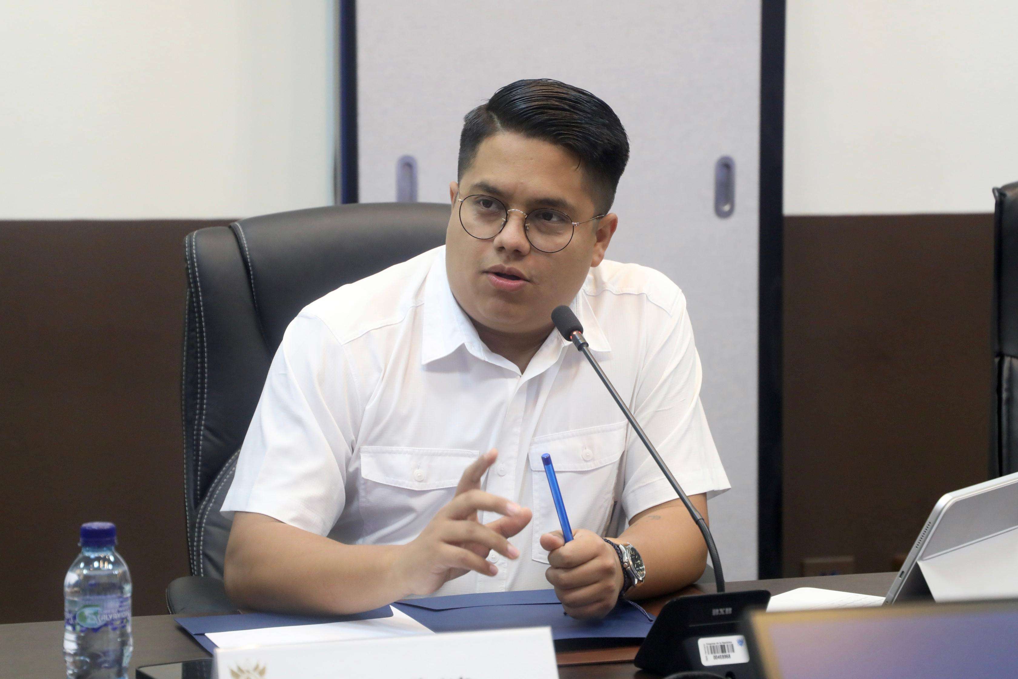 ¿Quiénes renunciarán? Diputado de Semilla propone mecanismo para rechazar aumento salarial