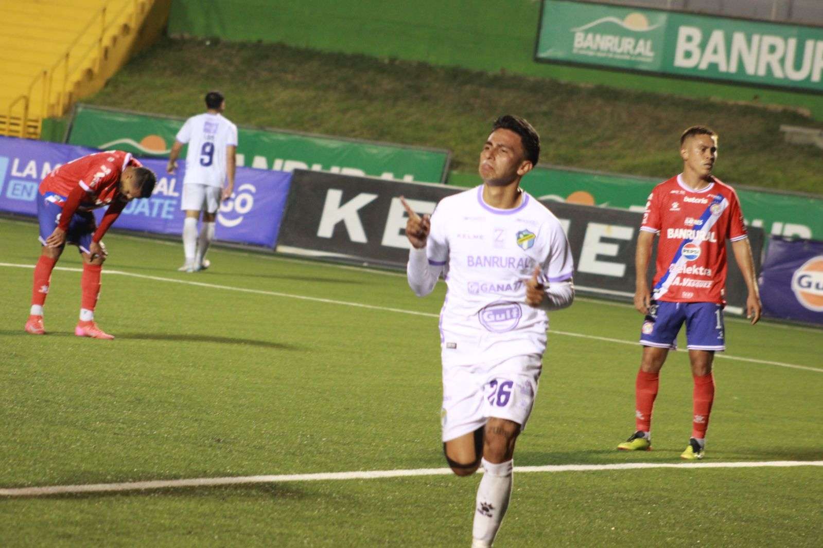 Incidentes y expulsados al final del Comunicaciones vs Xejalú MC