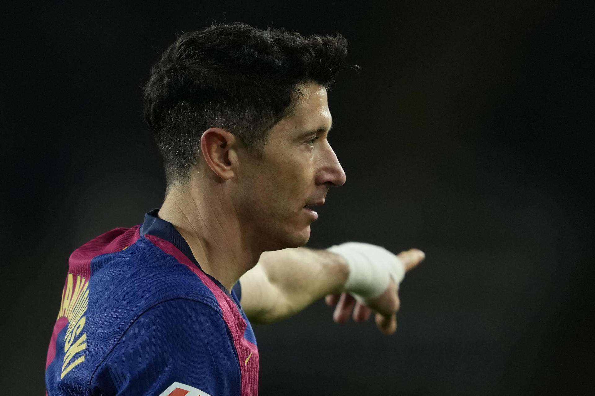 Lewandowski suma y sigue para afianzarse en el liderato