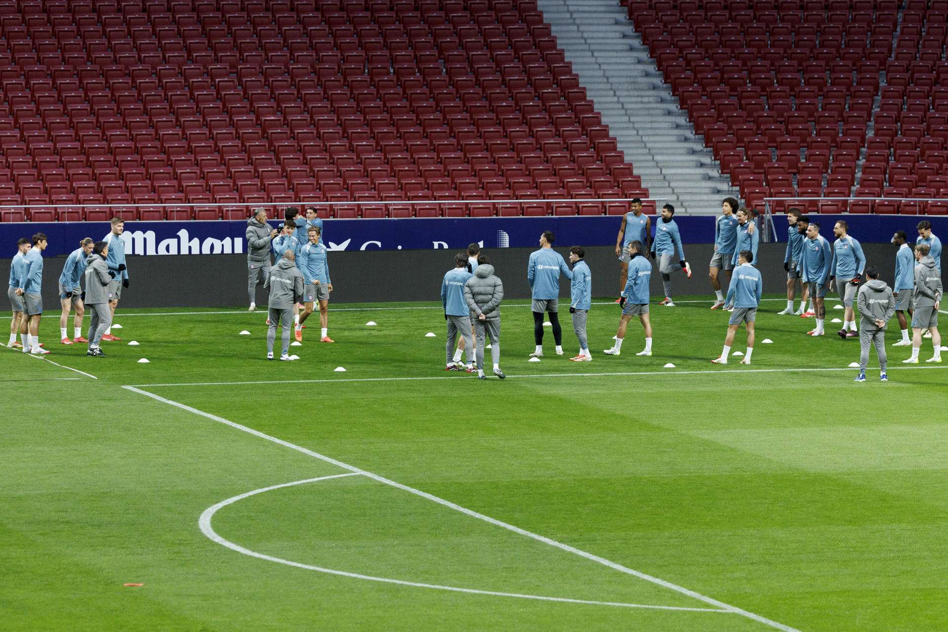 De Paul entra en la convocatoria contra el Barcelona, con las bajas de Koke y Correa