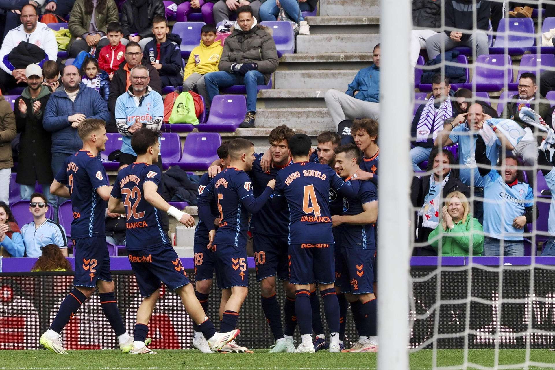 Marcos Alonso acerca al Celta a Europa y hunde al Valladolid