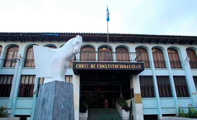 La CC ordena al Congreso retomar la sesión 19 y elegir al primer secretario de la Junta Directiva