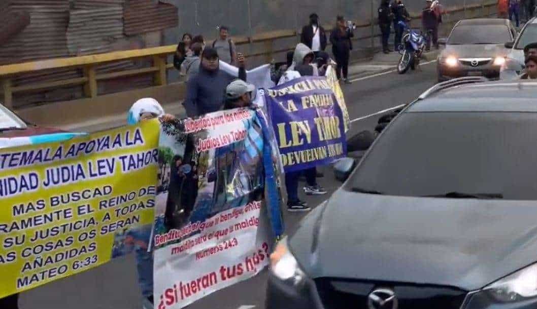 ¿Más bloqueos a la vista? Bloqueos podrían intensificarse si no hay respuesta para la comunidad Lev Tahor