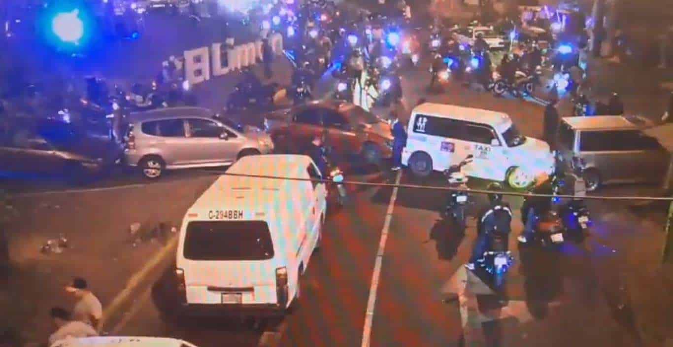 El primer bloqueo se instala en zona 18: Así avanza la protesta contra el seguro obligatorio