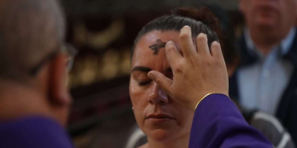 Miércoles de Ceniza: Una tradición católica que trasciende generaciones
