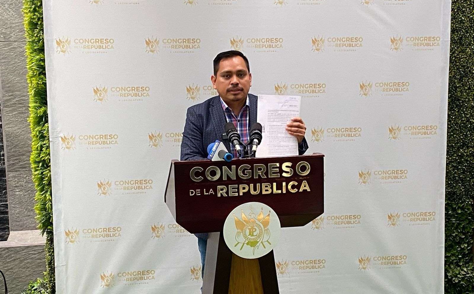 ¿Por qué no se han entregado los beneficios prometidos? Diputado presenta amparo contra el Ministerio de Salud