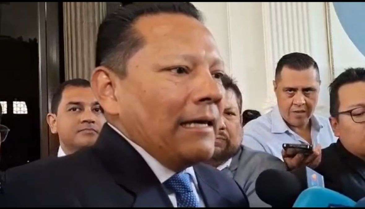 ¿Seguirá en pie el aumento salarial a diputados? VIVA exige a la Corte resolver amparo pendiente