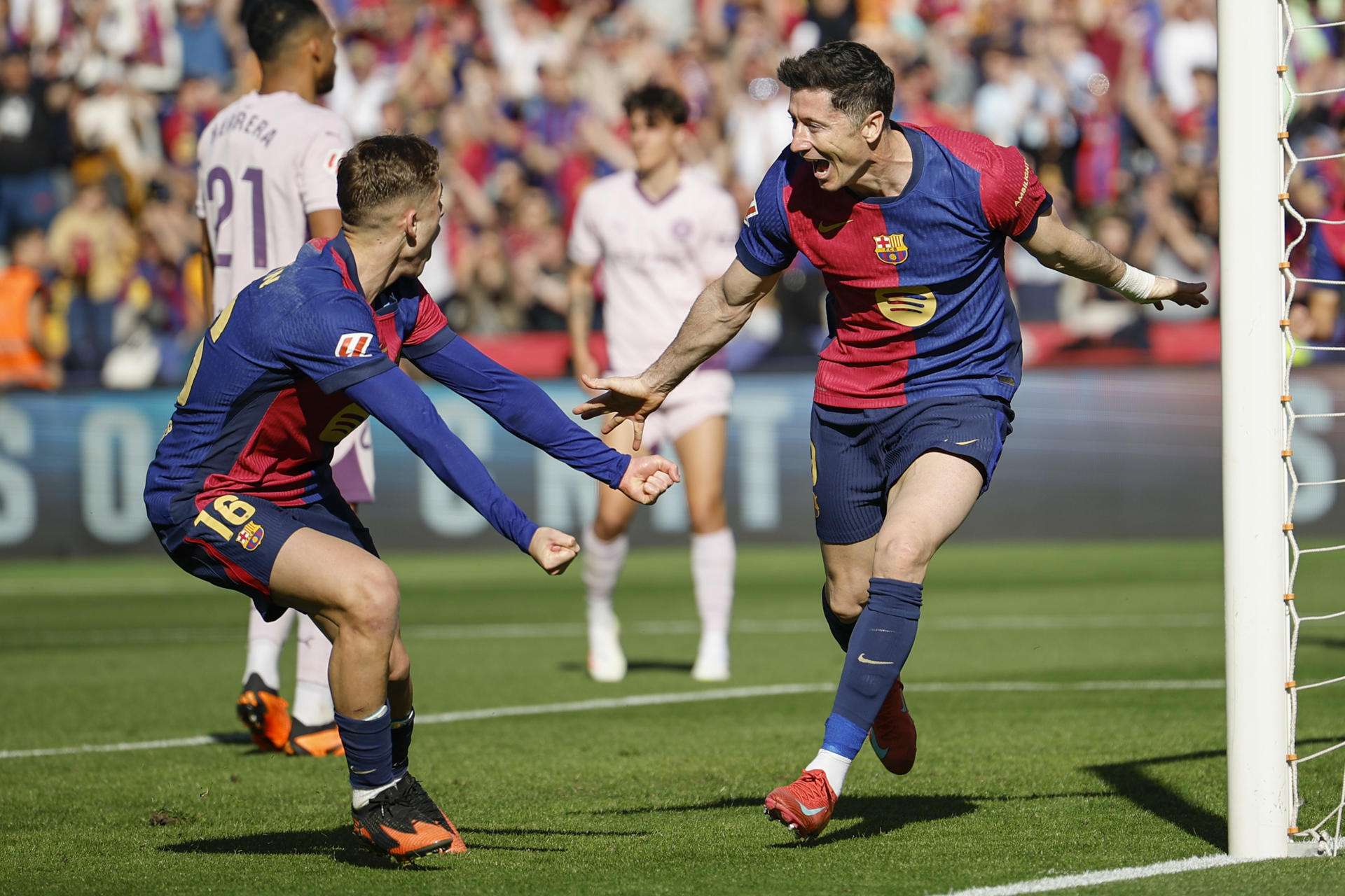 Lewandowski: «Mucha gente habla sobre mi edad, pero me siento muy bien físicamente»