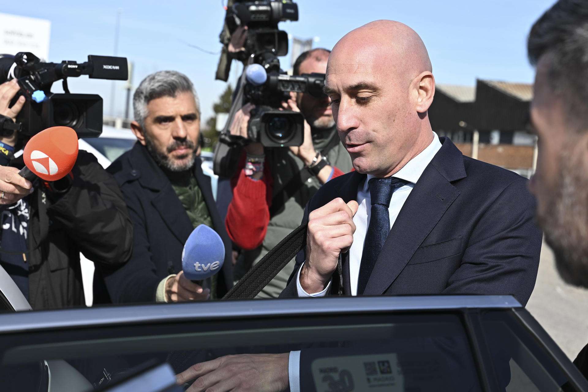 Rubiales recurre su condena a multa: El beso a Hermoso fue un signo de euforia, no delito