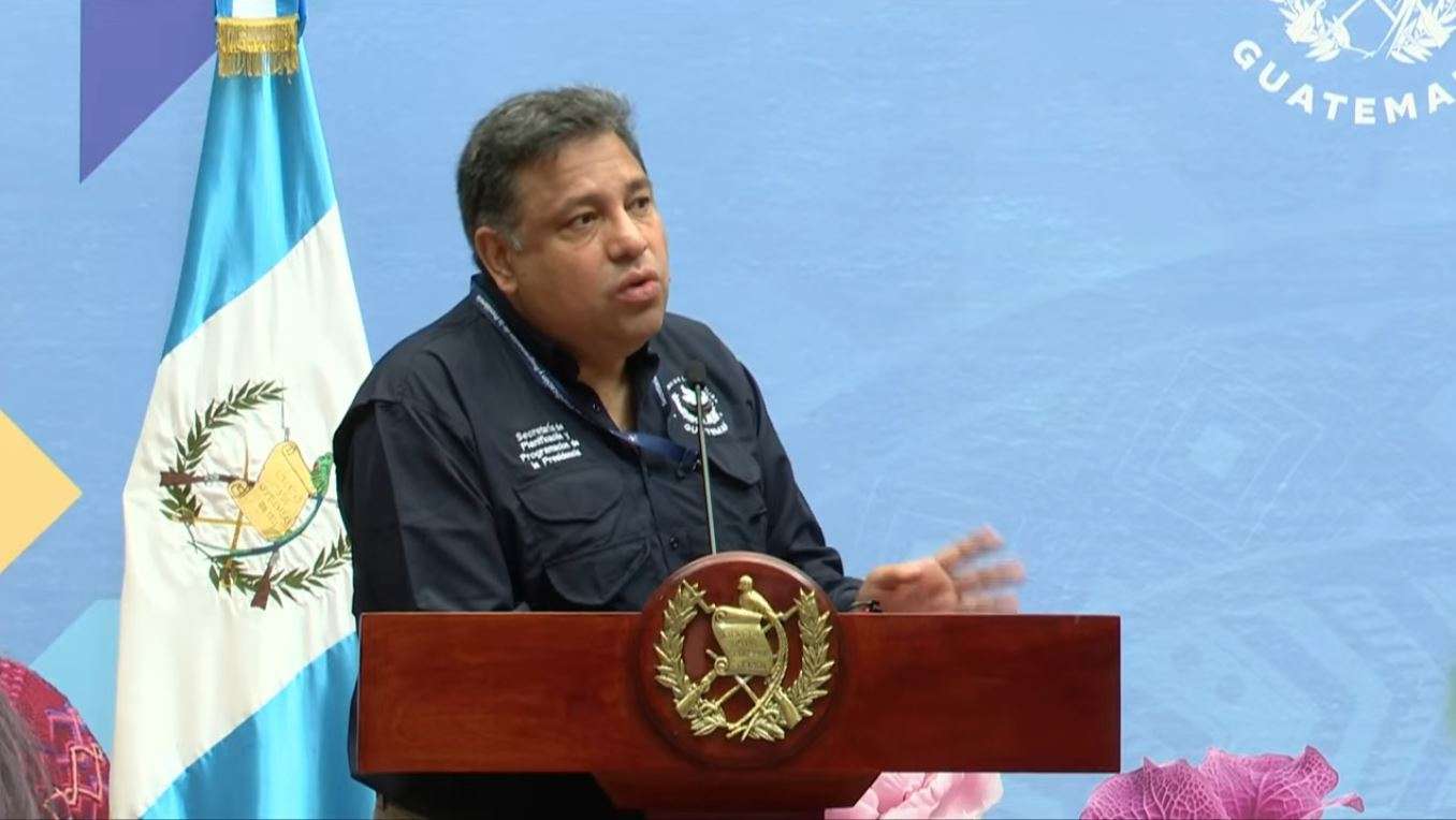 ¿Buscas una beca? SEGEPLAN lanza “Becas por Nuestro Futuro” y así puedes aplicar