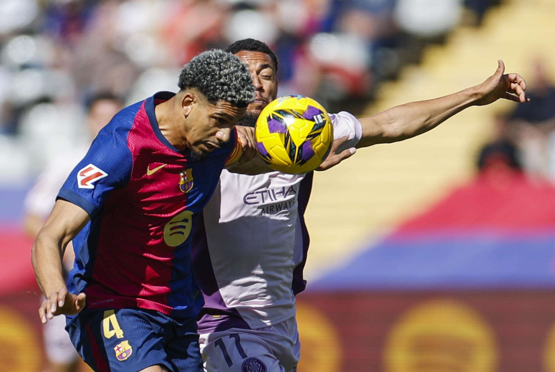 Araujo y Eric, novedades en el once titular del Barcelona en Butarque