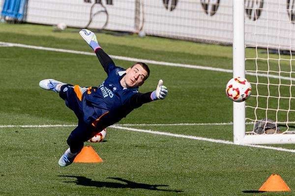 Lunin regresa a una lista sin Mbappé