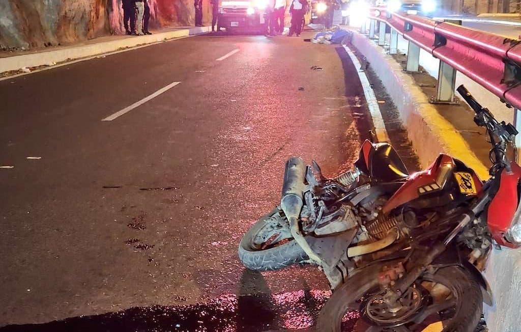Dos hombres mueren en accidente de tránsito en zona 17
