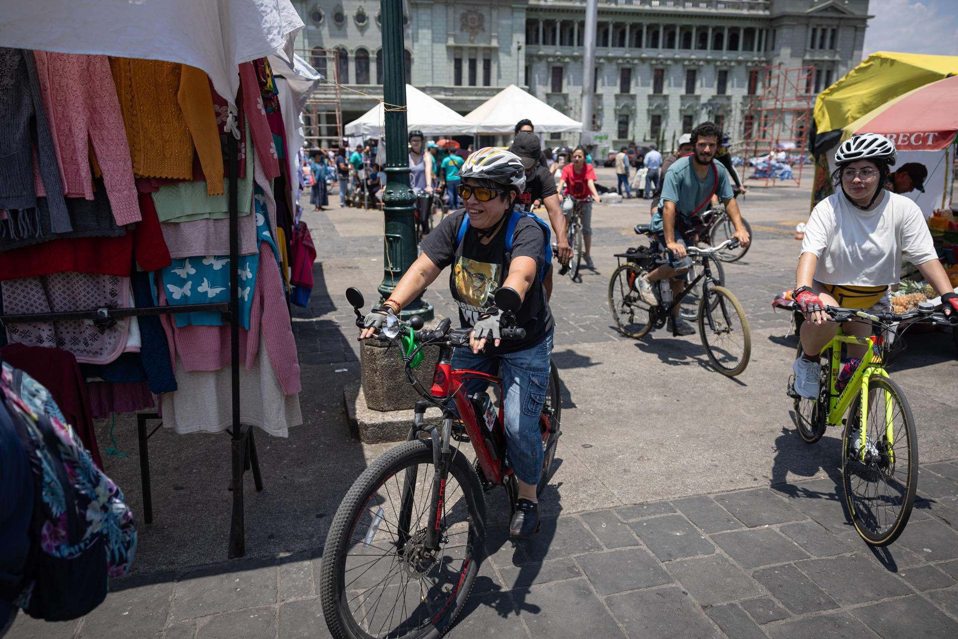 Guatemaltecos, entregados ilegalmente en adopción, recorrieron más de 2 mil kms para exigir respuestas