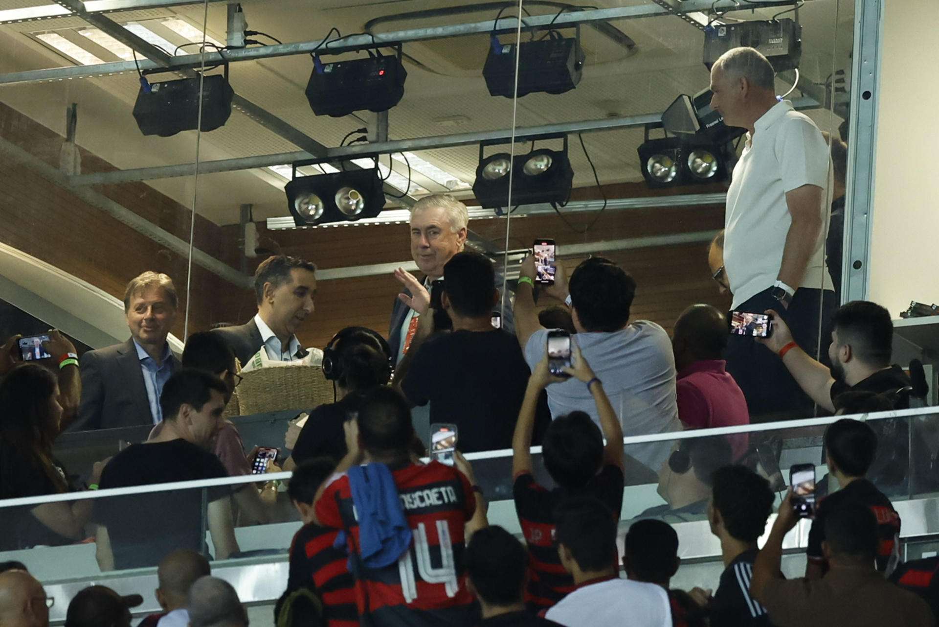 FIFA pide explicaciones a Brasil por el intermediario en la contratación de Ancelotti