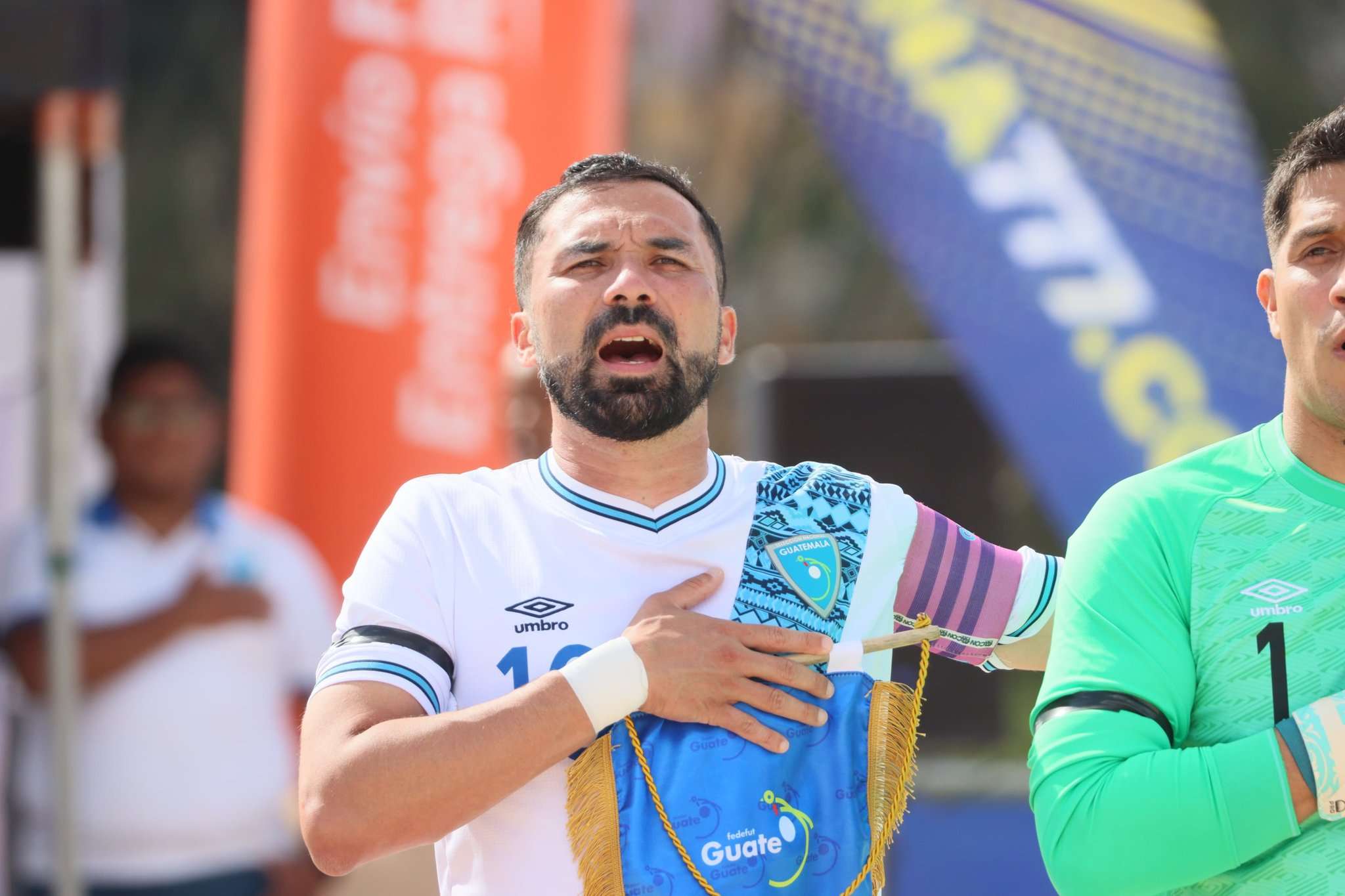 ¡Un guatemalteco en Barcelona! Pablo Crocker, primer legionario de fútbol playa de Guatemala