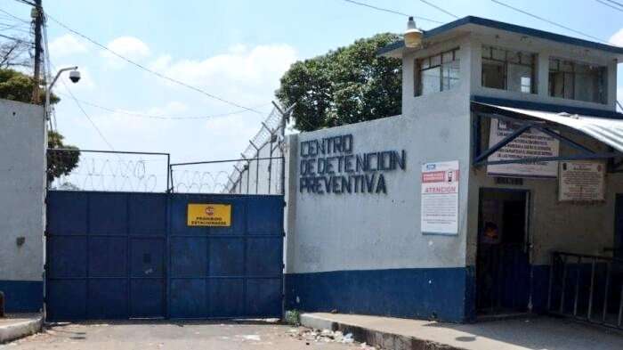 Reo es hallado sin vida en el Preventivo para Hombres de la zona 18