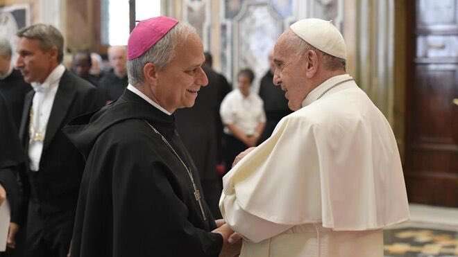 papa leon y papa francisco