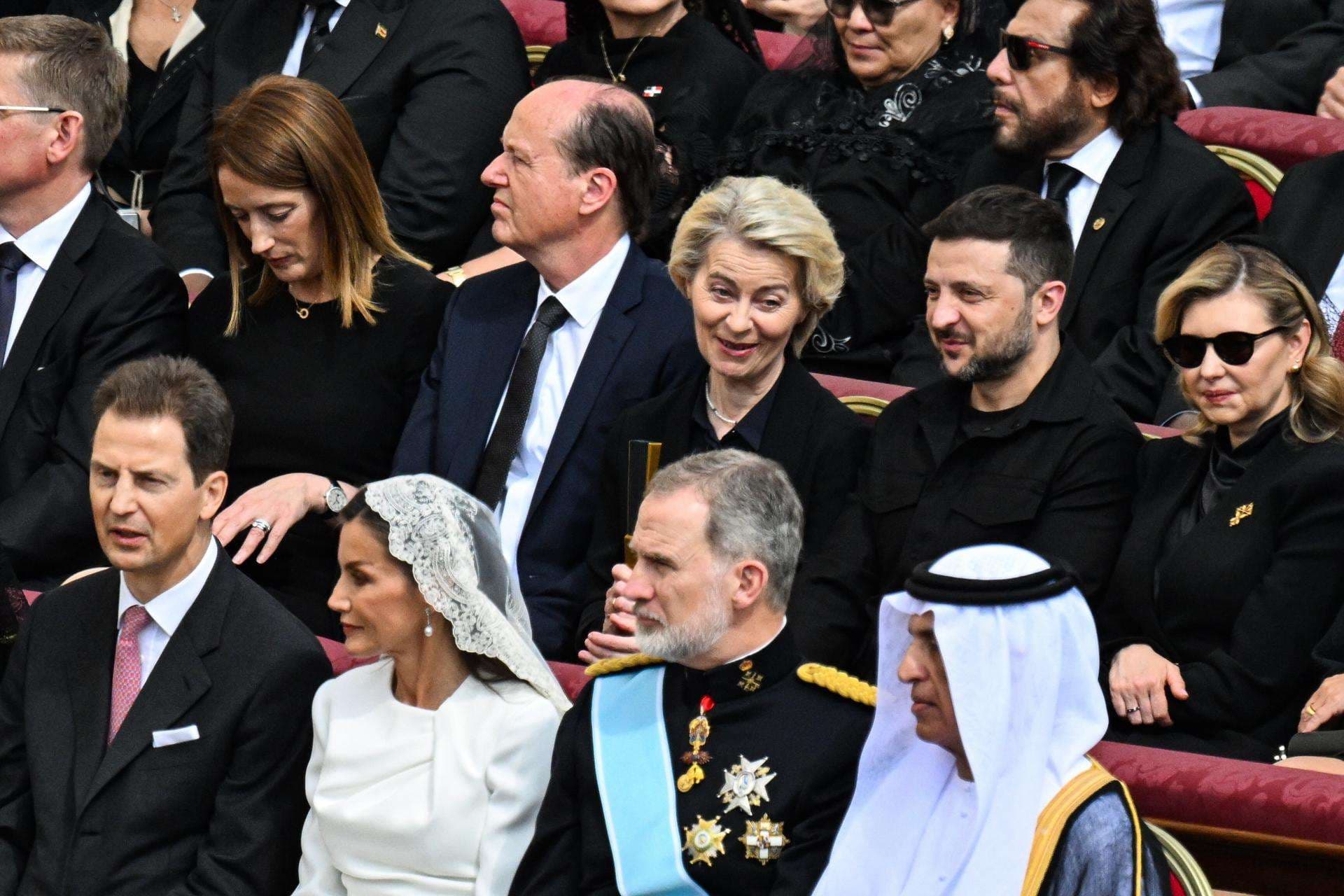 Papa León XIV recibirá a Zelenski en el Vaticano y anima a las negociaciones de paz