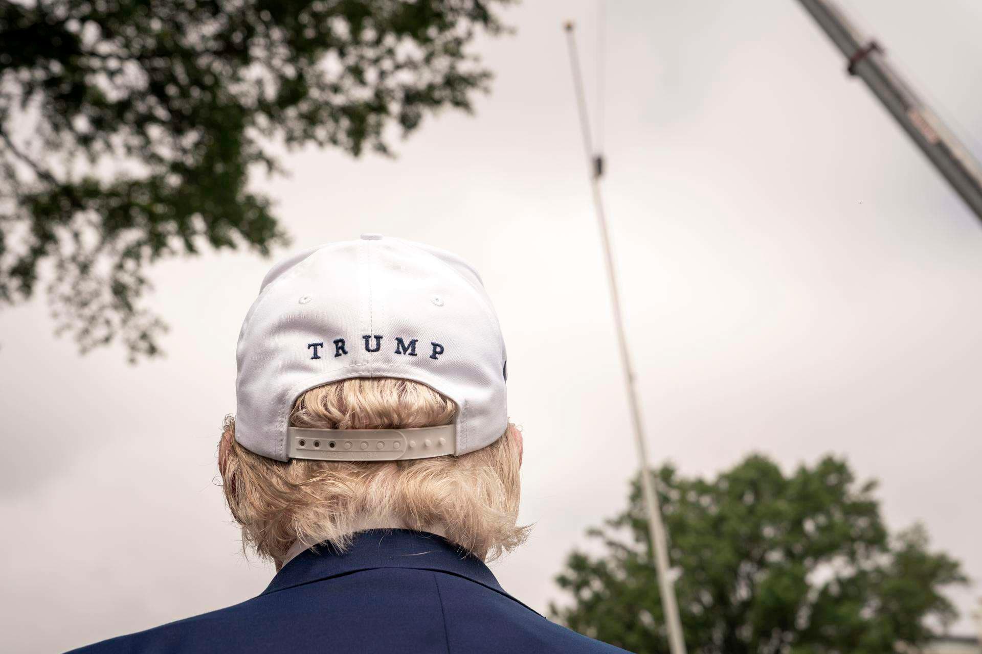 Irán acusa a Trump de mentiroso y cobarde por amenazar con "eliminar" a su líder supremo