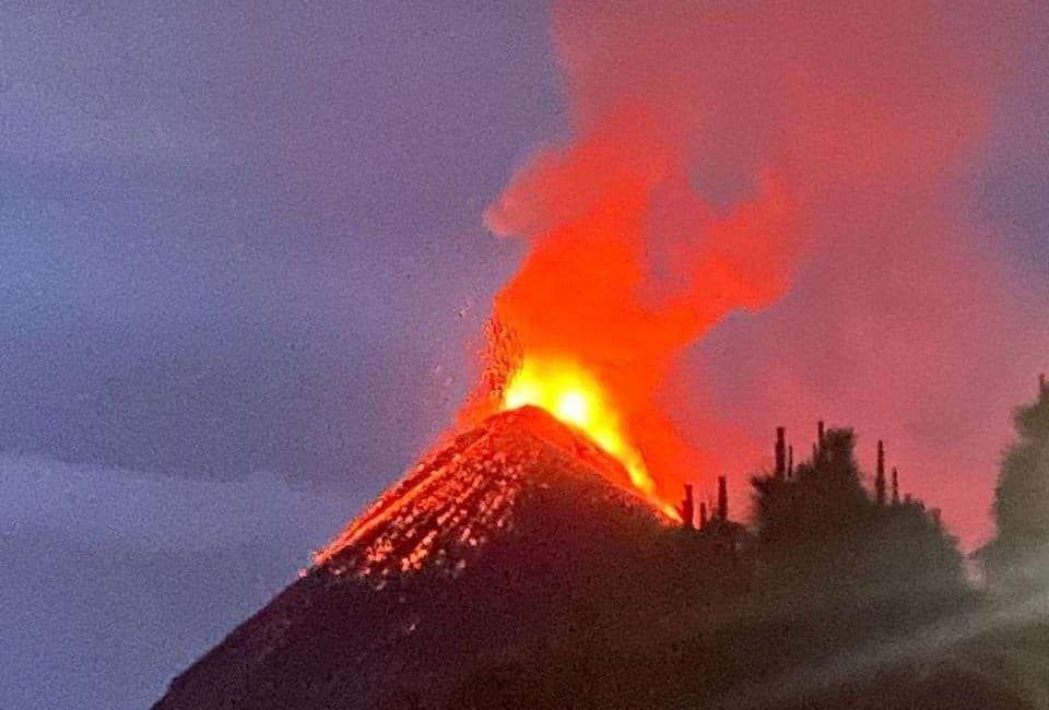 ¿Qué está pasando en el volcán de Fuego? Un nuevo fenómeno preocupa a los expertos