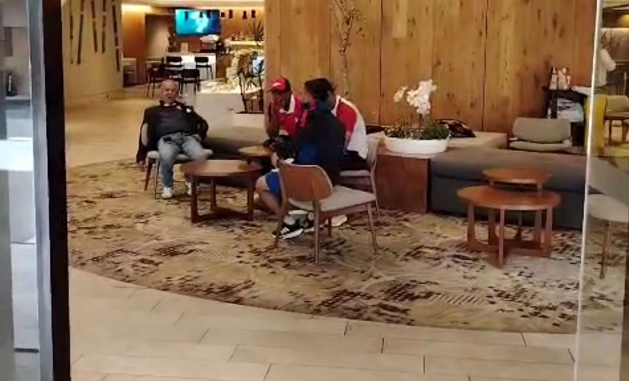 EN VIDEO | Ambiente hermético en el hotel de la Selección de República Dominicana