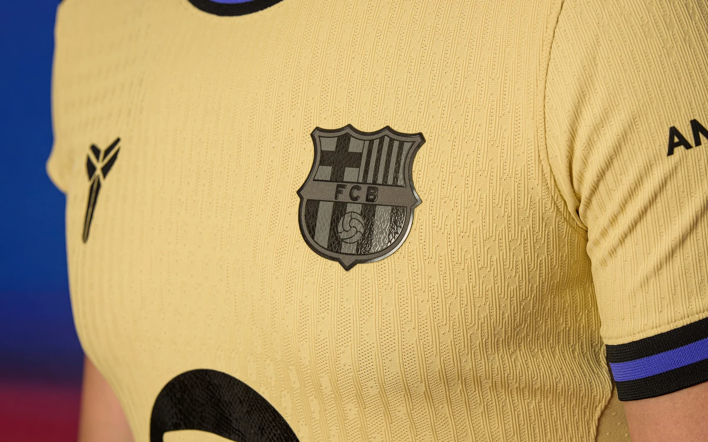 Barcelona presenta su nueva segunda equipación 2025/26 en homenaje a Kobe Bryant
