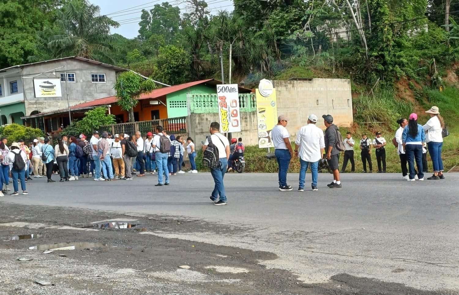 Sindicato retira 16 bloqueos, pero aún persisten cinco puntos clave ¡Lo que debes saber!