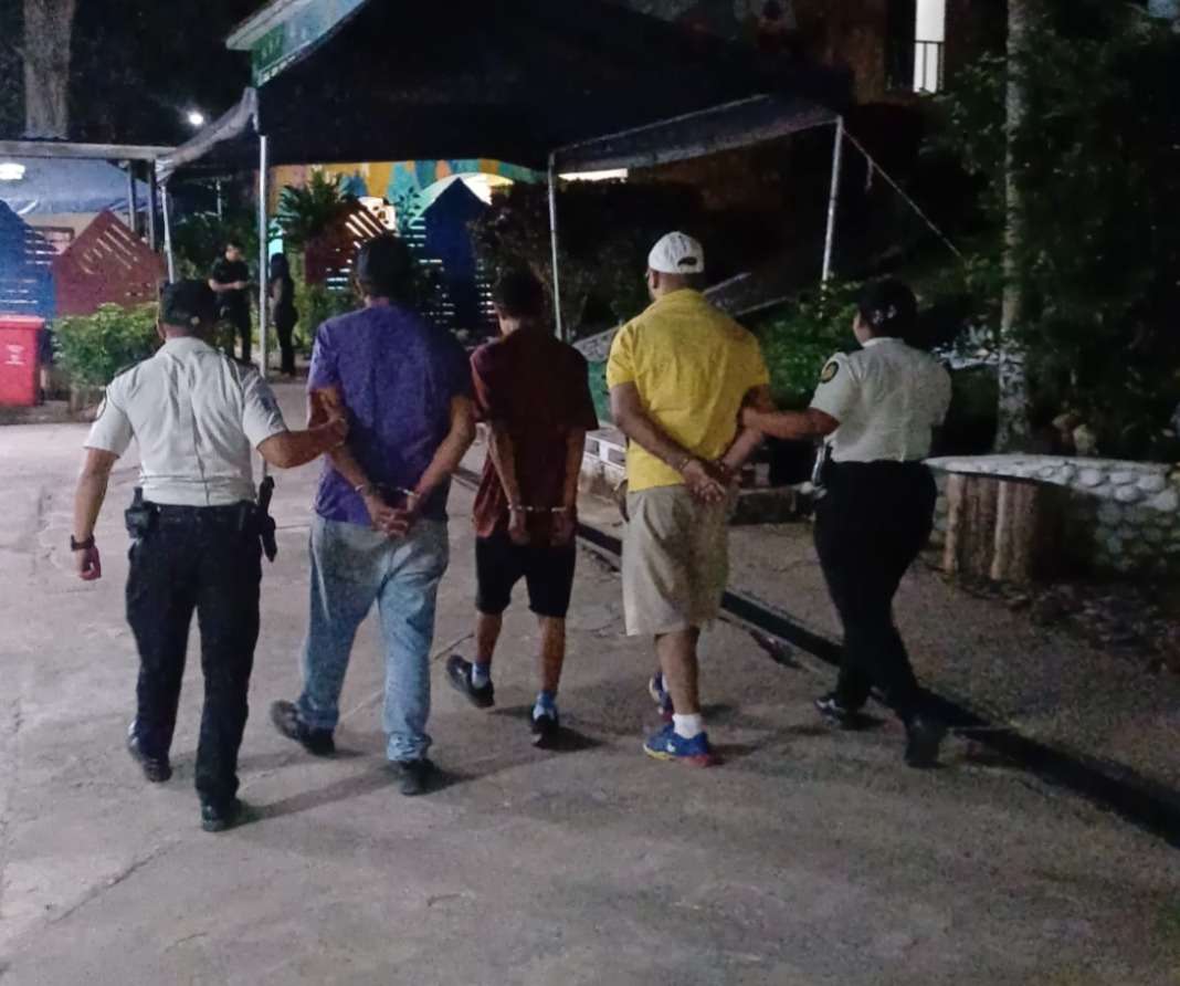 Menor es rescatado cuando era llevado en un vehículo contra su voluntad