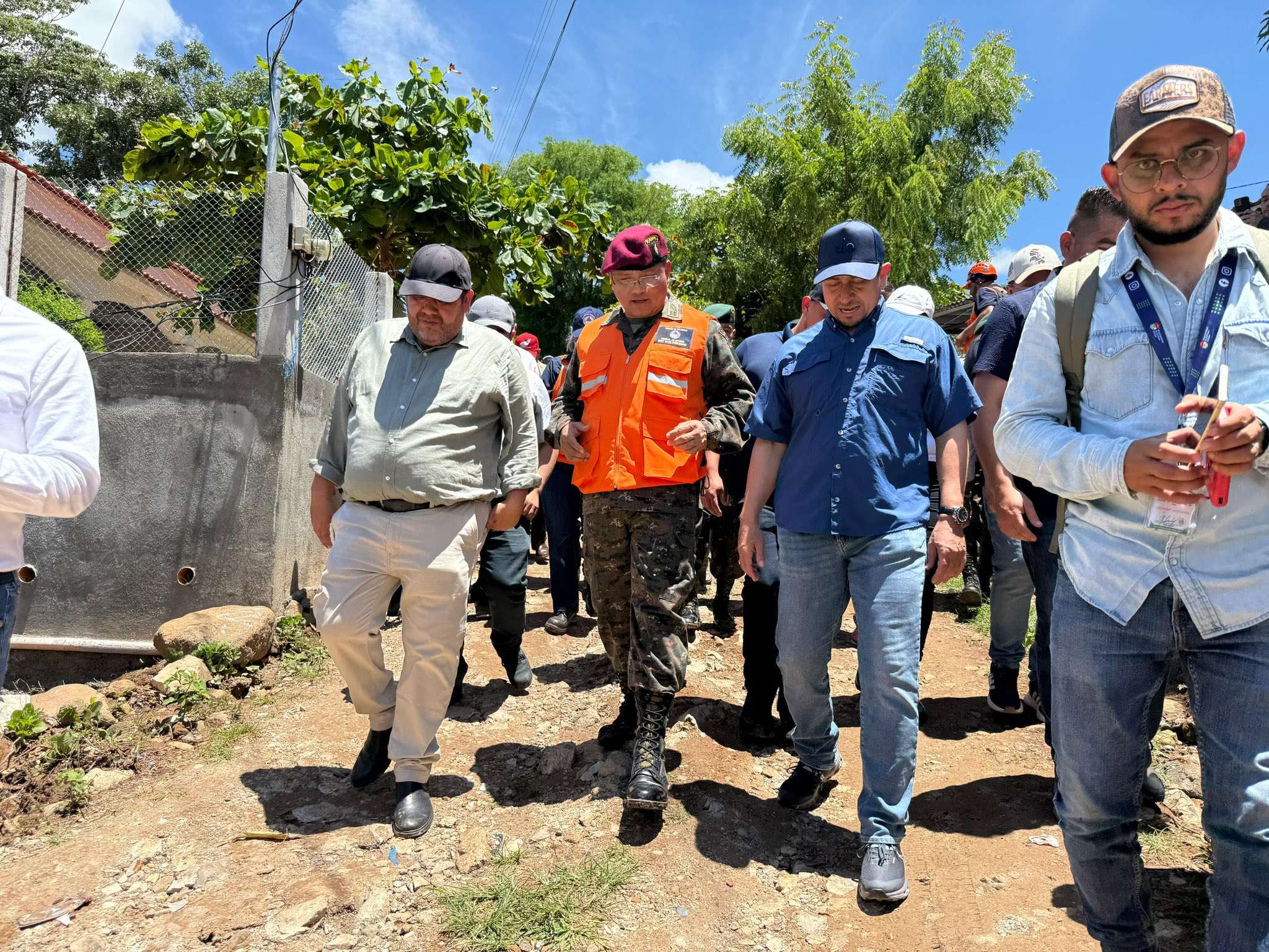 ¿Alcanza con la supervisión? Nery Ramos visita Jutiapa tras los temblores que dejaron heridos y pérdidas