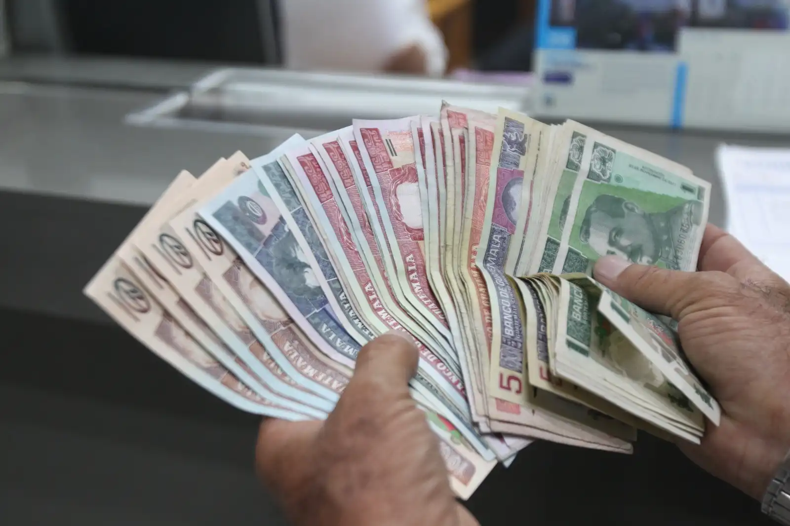 ¿Qué sanciones enfrentan las empresas que incumplen con el pago del Bono 14?