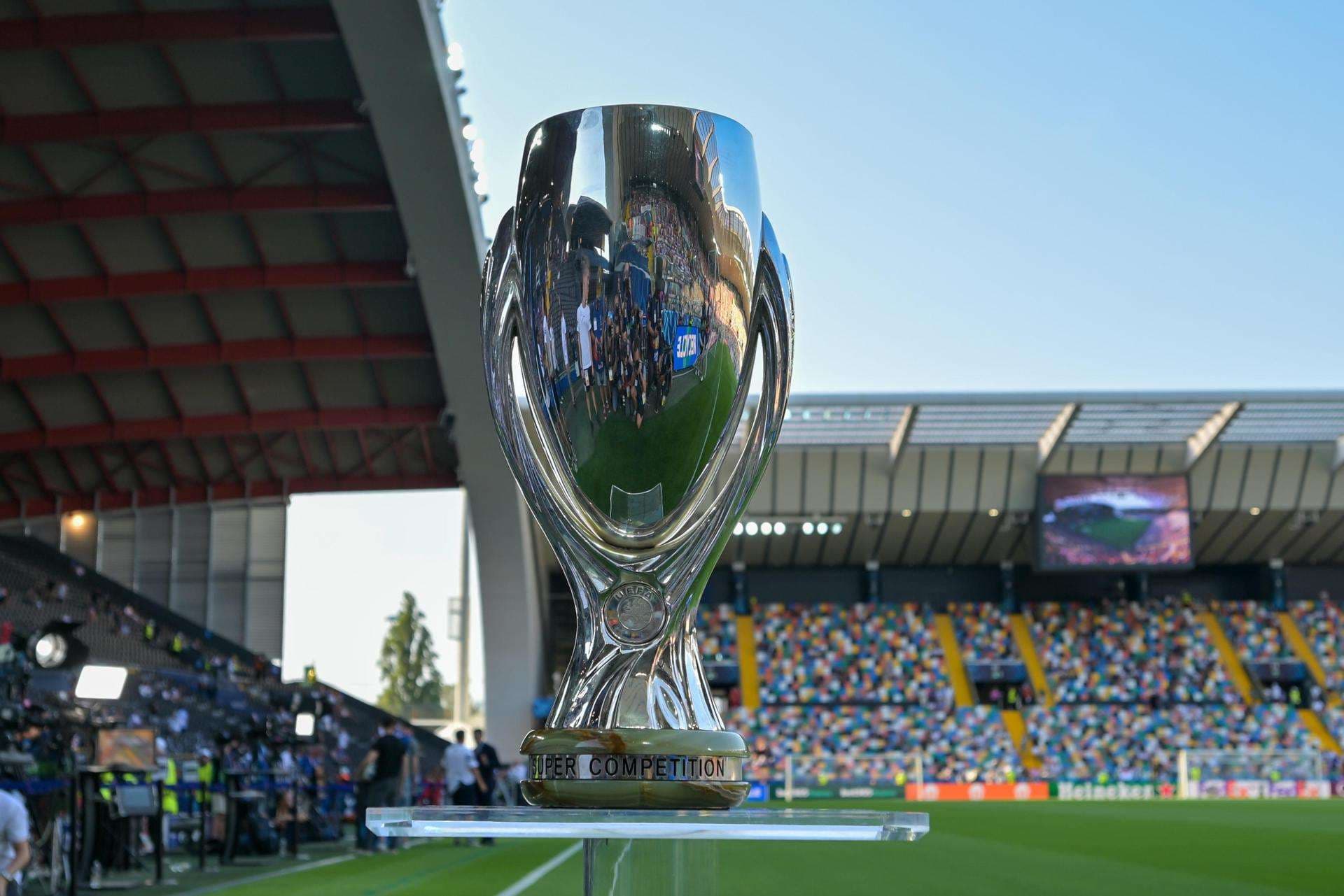 Chevalier debuta bajo palos y Fabián Ruiz suplente en el PSG; el 'Cuti' estrena capitanía