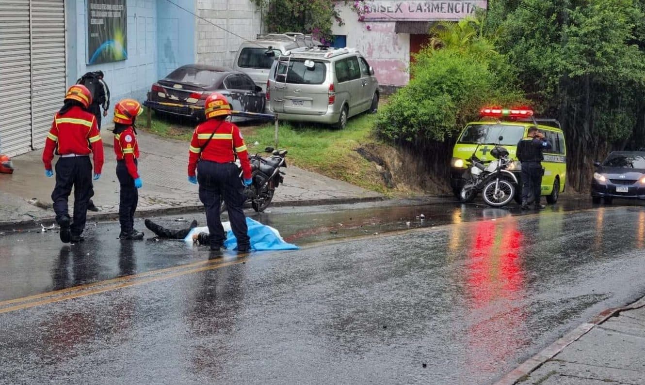 Tránsito detenido en Kennedy tras atropello ¡Esto es lo que reportan los Bomberos!