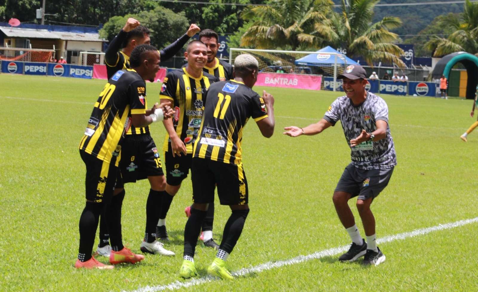 Aurora deja escapar el triunfo en el último suspiro ante Marquense