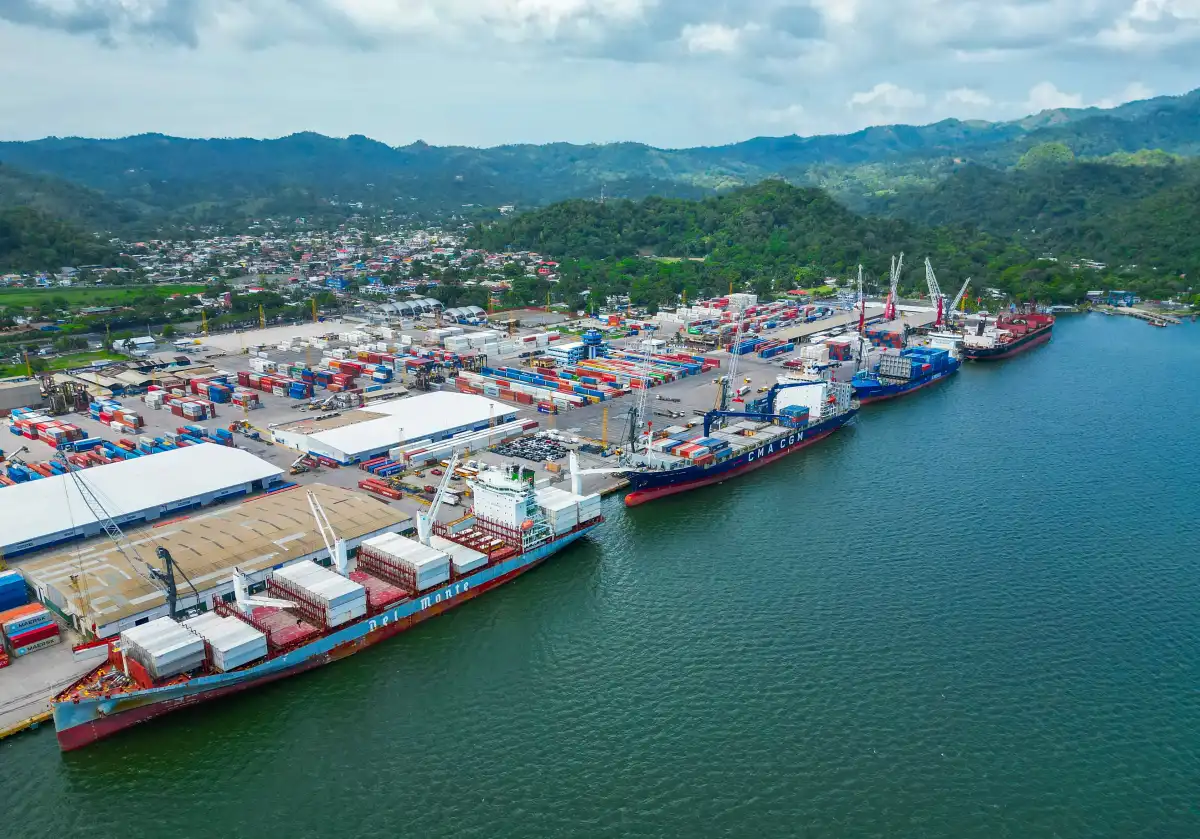 Bloqueos en Puerto Santo Tomás de Castilla ponen en riesgo la competitividad del país, advierte AmCham