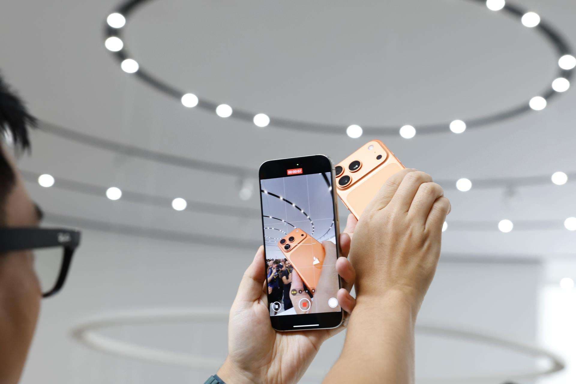 Apple presenta los iPhone 17 y mantiene los precios de sus modelos pese a aranceles