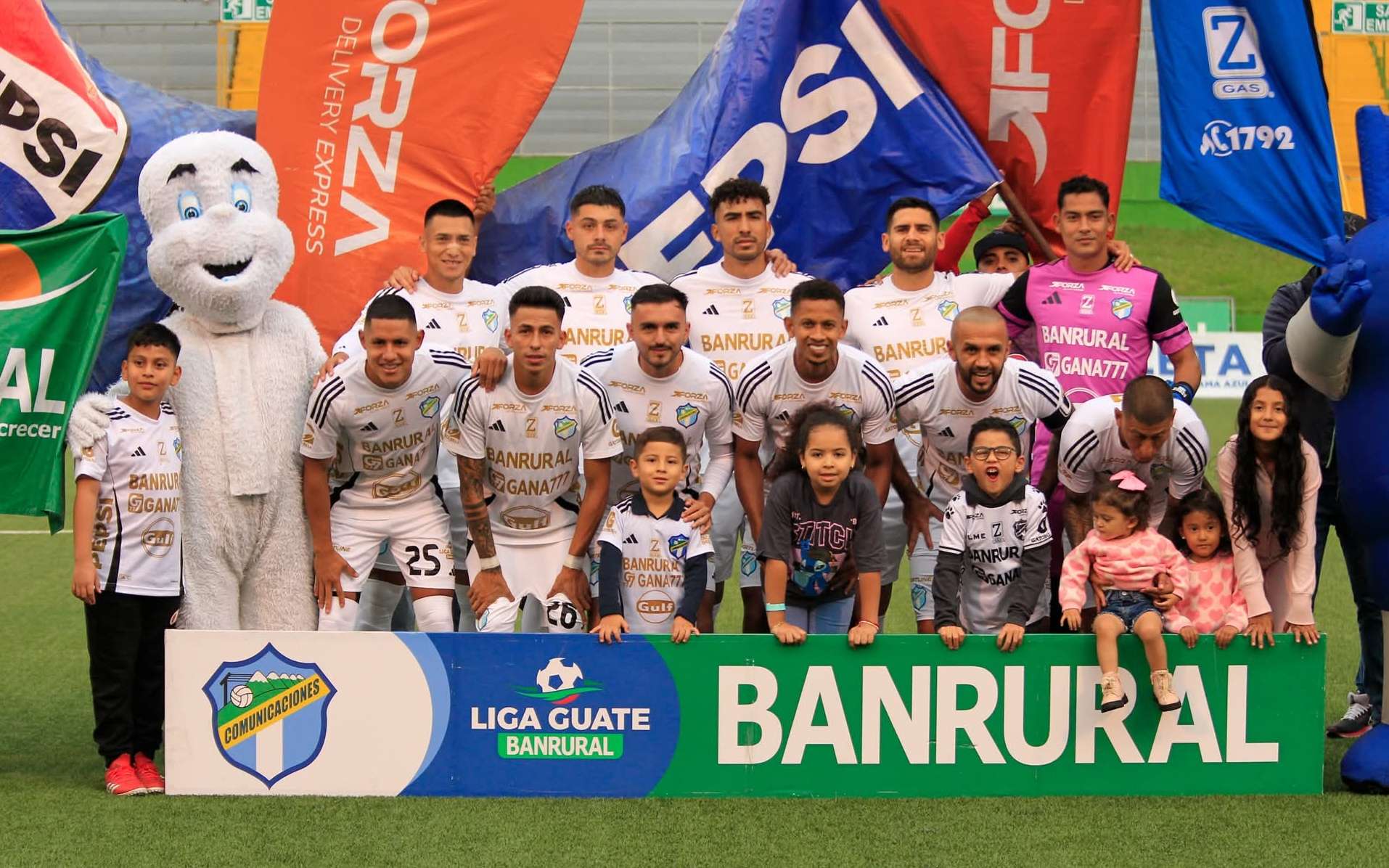 EN DIRECTO | Escucha aquí el minuto a minuto del partido Comunicaciones vs Antigua