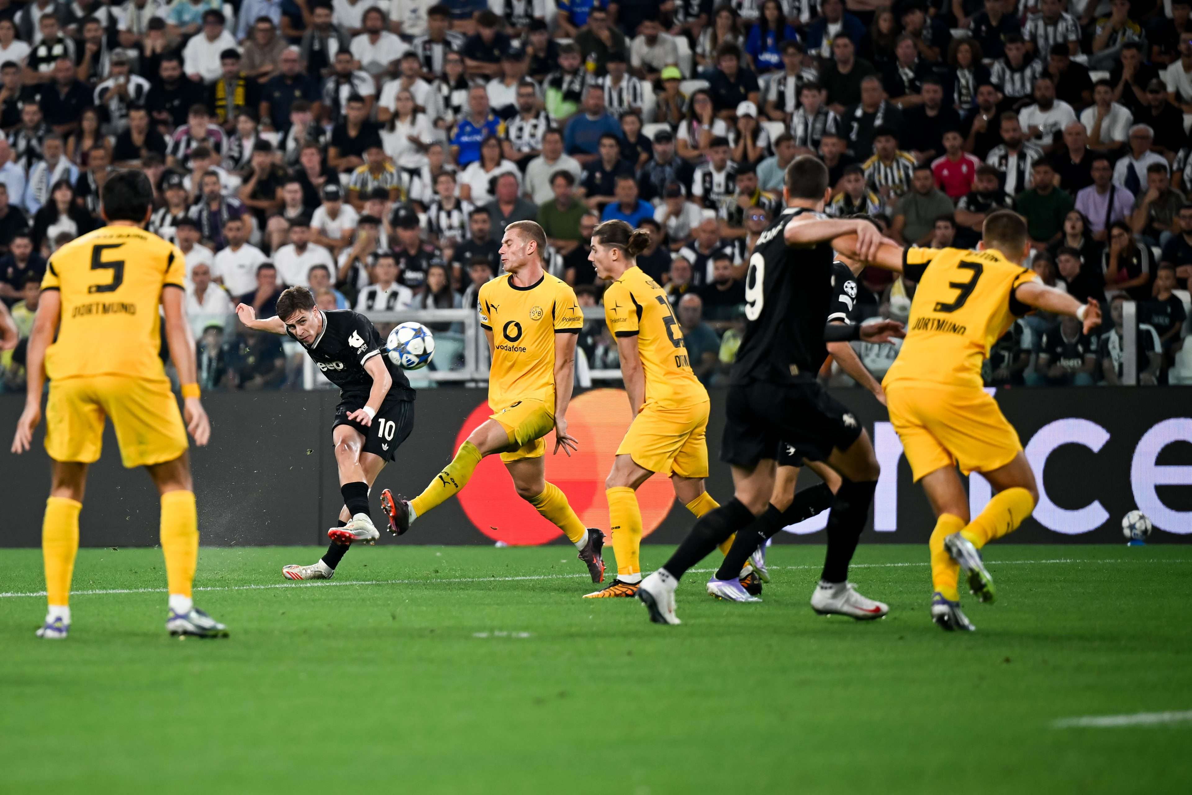 Champions League | Borussia Dortmund deja escapar triunfo ante Juventus en el inicio de la Champions
