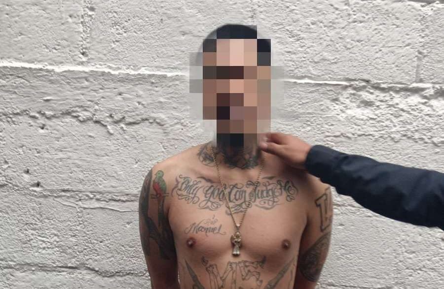 Armas, dinero y un pandillero neutralizado… Fiscalía realiza allanamientos en distintos municipios