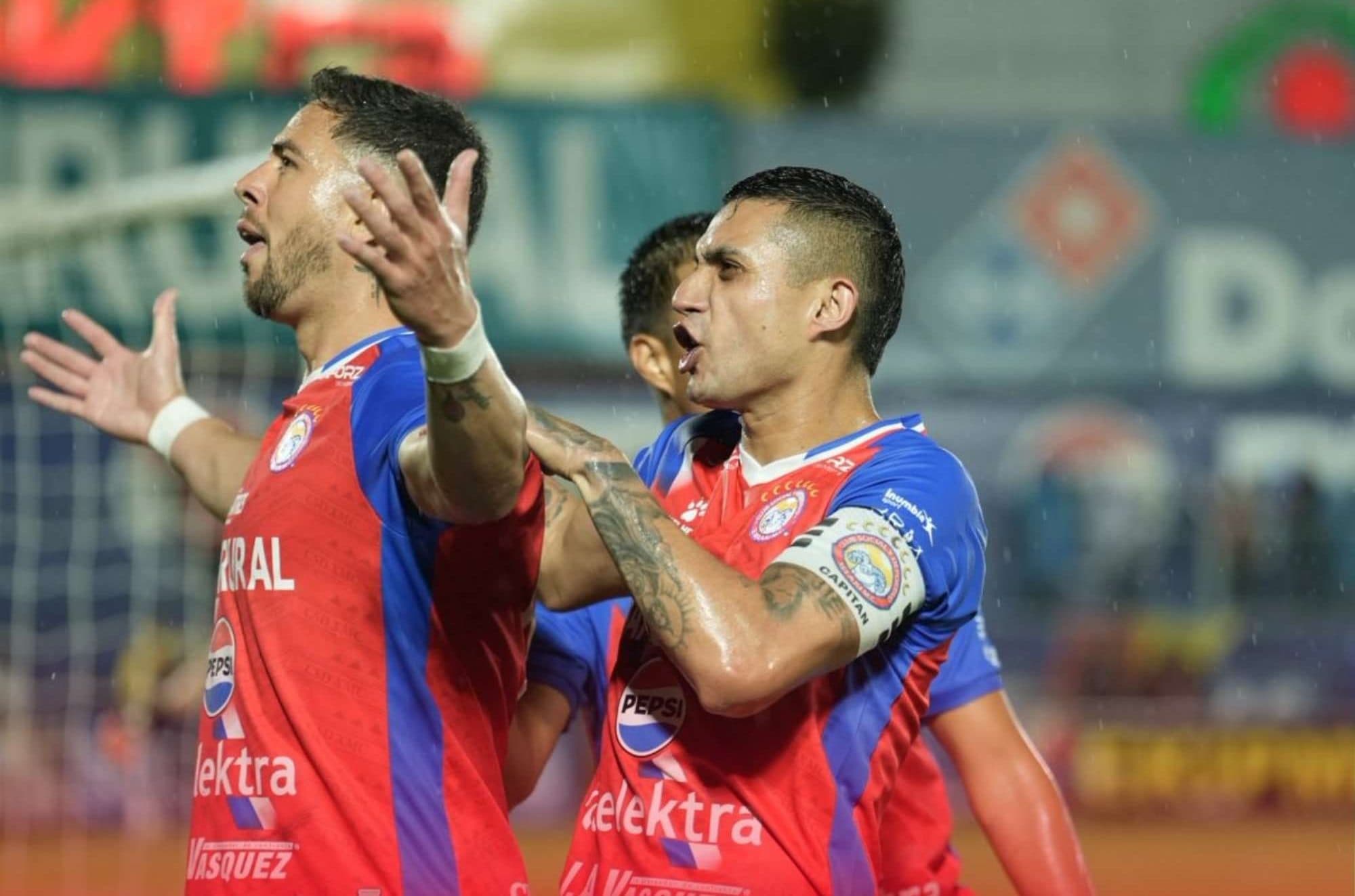 Xelajú MC viaja hacia Panamá para asegurar su pase a semifinales en la Copa Centroamericana 2025