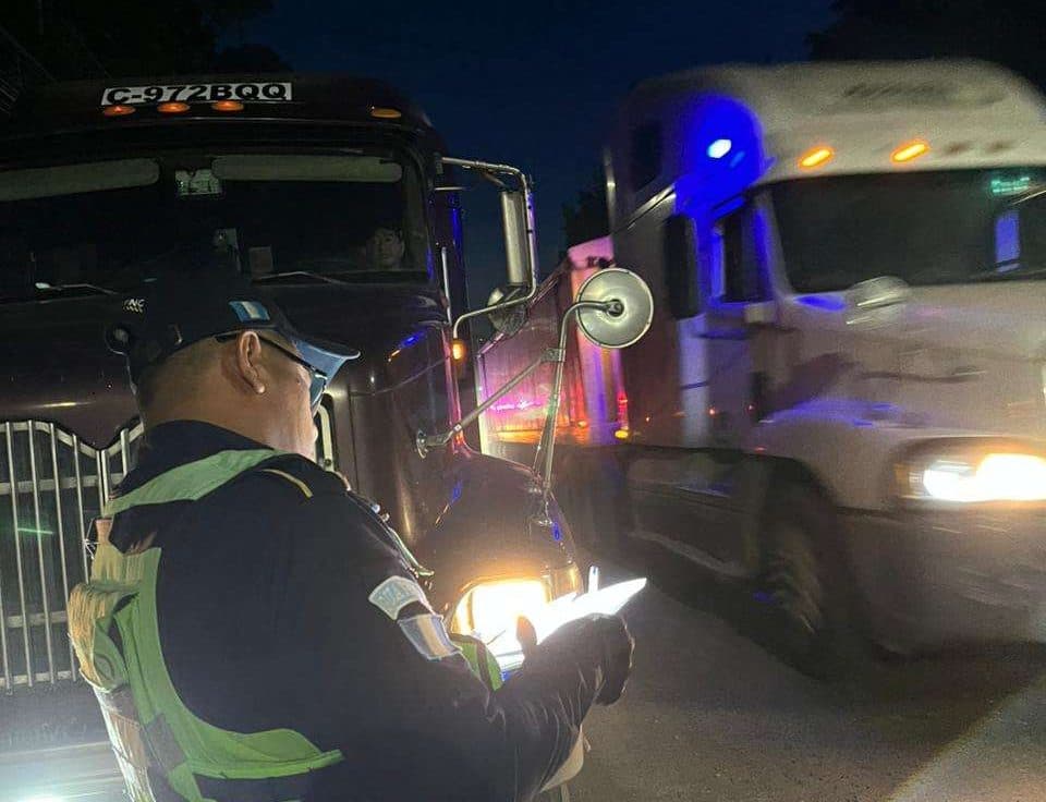 Camiones fuera de horario en ruta al Pacífico serán multados