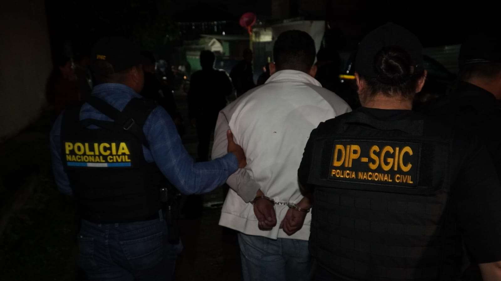Desbaratan guarida del Barrio 18 en Villa Canales; capturan a sicario salvadoreño