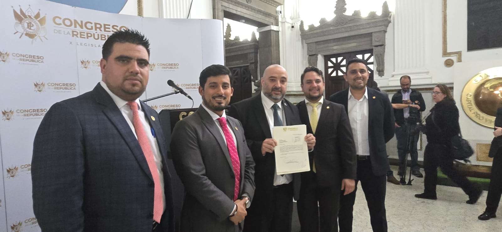 ¿Te quedás sin ver a la Sele? Diputados proponen que los partidos lleguen a televisión abierta