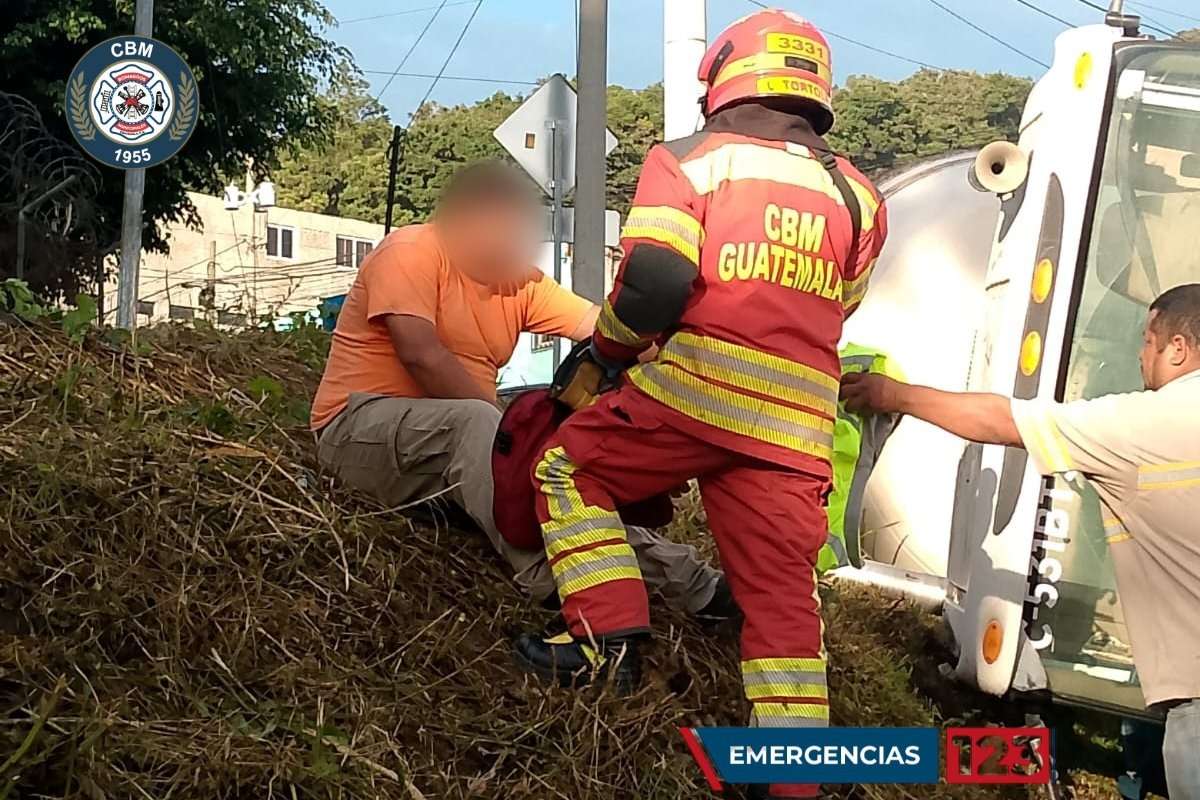 ¿Qué pasó en bulevar Los Olivos, zona 18, que complica el tránsito?