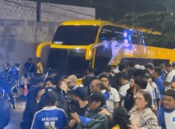 EN VIDEO | La Azul y Blanco ya está en el Cuscatlán para el duelo ante El Salvador