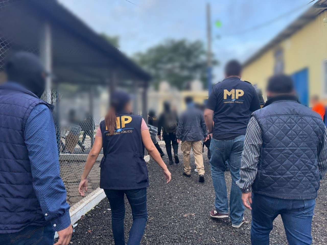 ¡Requisas simultáneas! Así se desarrollan los operativos en Fraijanes II y Renovación I contra las extorsiones